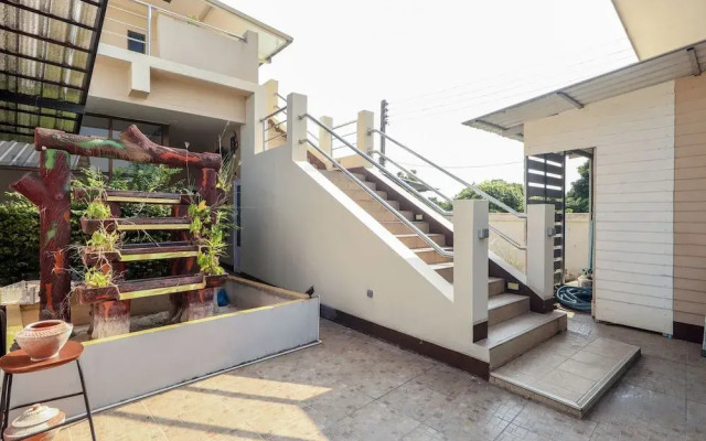 Oyo 361 Relax Garden House
