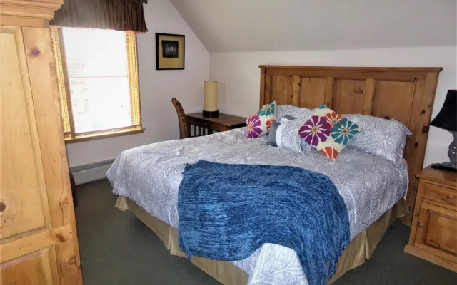 BBCS Black Bear Lodge Deluxe 2Bed 2Bath