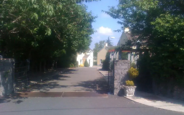 The Waterside Cottages