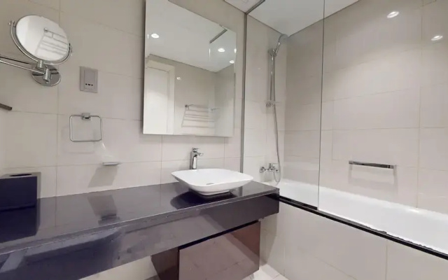 Business Bay - Damac Majestine Tower 1219a