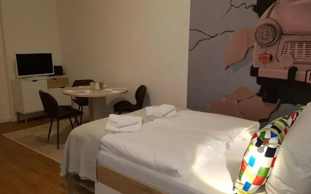 Studio Apartment for 3