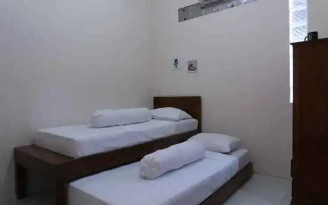 Kost Putri Harmony