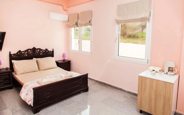 Bright and Relax Studio C in Porto Rafti