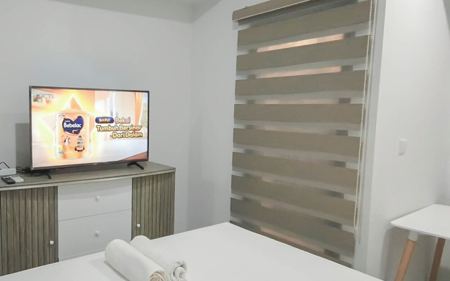 Basic Studio At Apartment Delft Ciputra Makassar