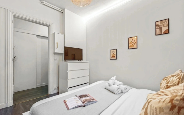 Studio Champs-Élysées Arc Retreat