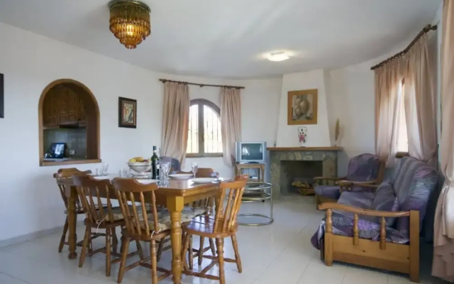Villa - 2 Bedrooms with Pool and Sea views - 105004