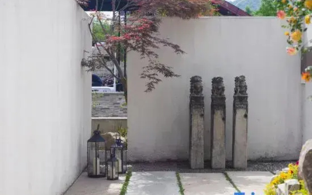 Huazhu Yueqingcheng Hot Spring Hotel (Dujiangyan Panda Valley Branch)