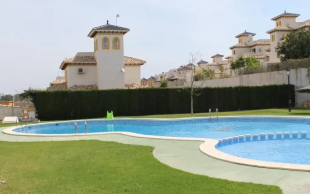 Playa Golf 1st floor apartment & com pool P243