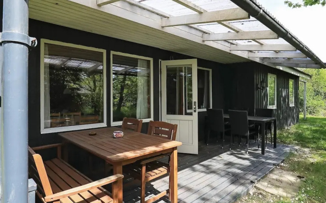 Cozy Holiday Home at Hals Jutland With Roofed Terrace