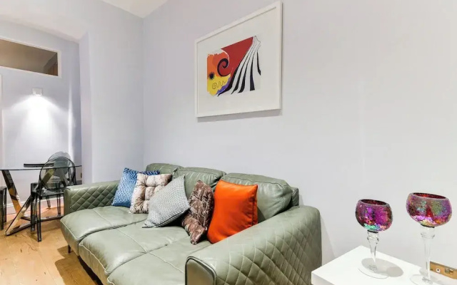 South-Kensington Apartment