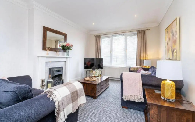 NEW Four Bedroom House - all rooms ensuite