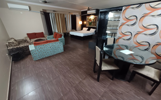 Hotel Maya International