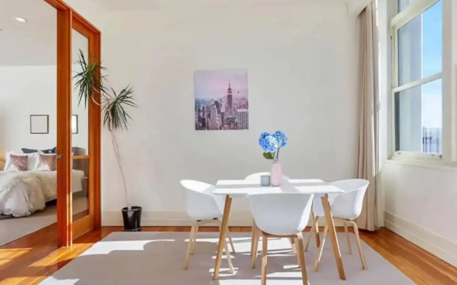 Beautiful and Spacious 1BR in CBD by Zodiak Stays