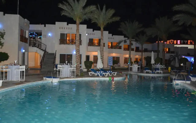 Magic Stay at Le Mirage Hotel