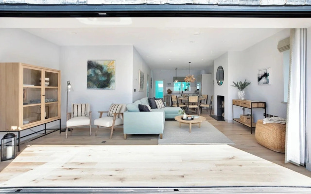 Bovisand Harbour by Smart Welcomes