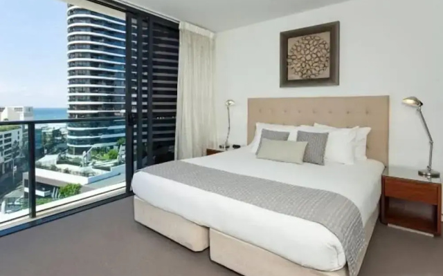 The Oracle Broadbeach 906