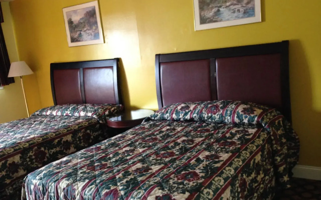 Flamingo Inn