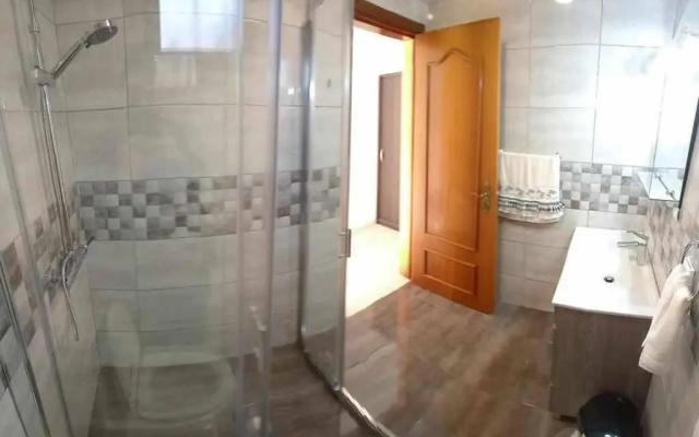 Arcos Grand Suites with pool