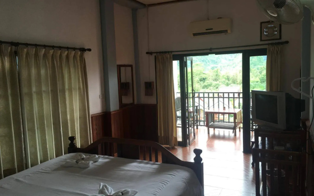 Domon Guesthouse