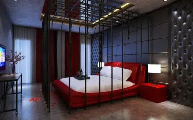 Boyue Weiai Hotel (Caijiapo Bus Station)