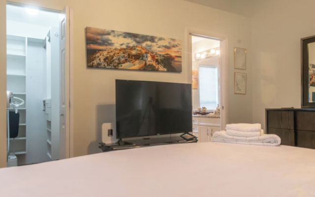 Port St. Lucie Poolside Oasis