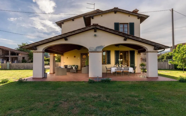 Nonna Bianca Farmhouse