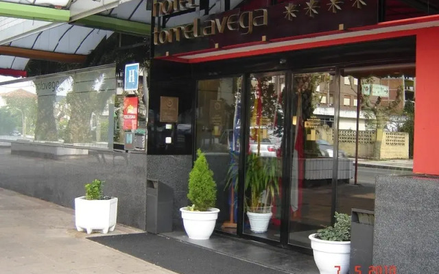Hotel City House Torrelavega вид на фасад