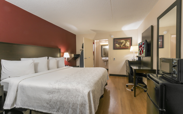 Red Roof Inn PLUS+ Secaucus - Meadowlands - NYC