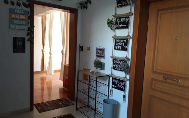 Urban Yoga House Hostel & Retreat