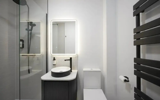 Sixty Aparthotel 2bed, Central Cardiff + Parking