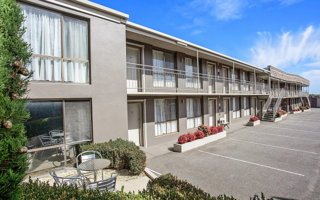 Comfort Inn On Raglan
