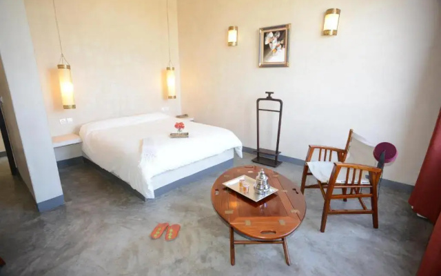 Villa Azir