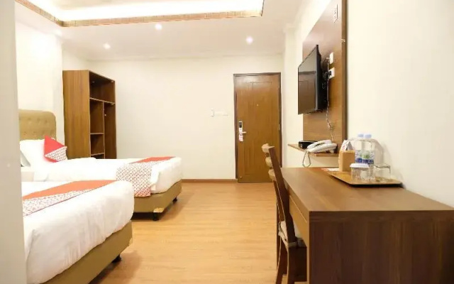 Oyo 740 Joyful Hotel