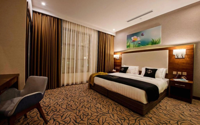 Sunday Emerald Hotel