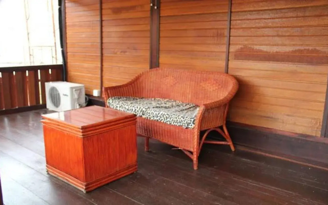 Izz Room Motel