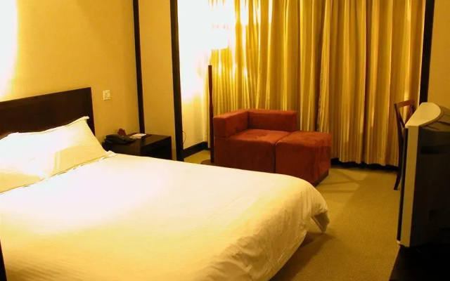 Baolong Homelike Hotel (Wusong Branch)