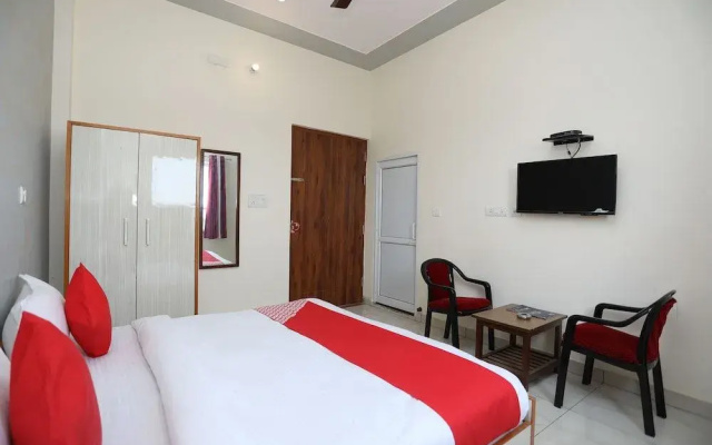 Oyo 17291 Shree Ram Palace
