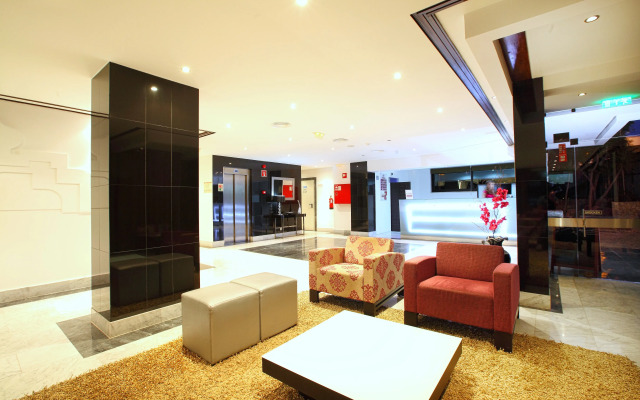Topazio Vibe Beach Hotel & Apartments - Adults Friendly