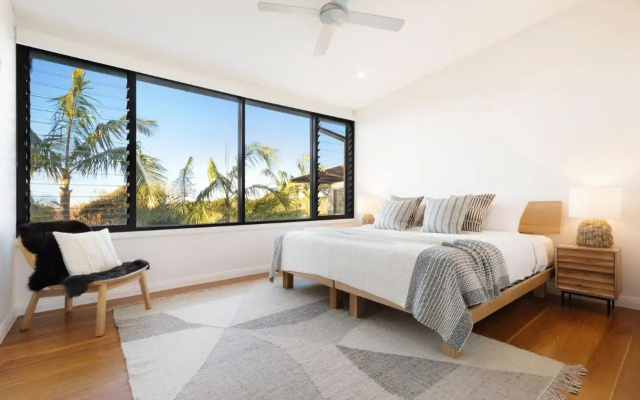 Byron Beach Flats