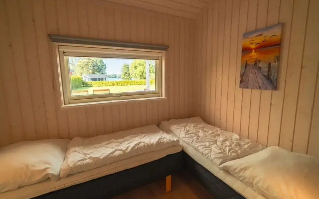 Ferienhaus mit Pool und Sauna am Duemmer See