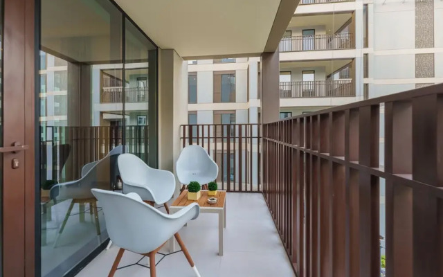 Maison Privee - Alluring Modern Apt in Dubai Creek Beach