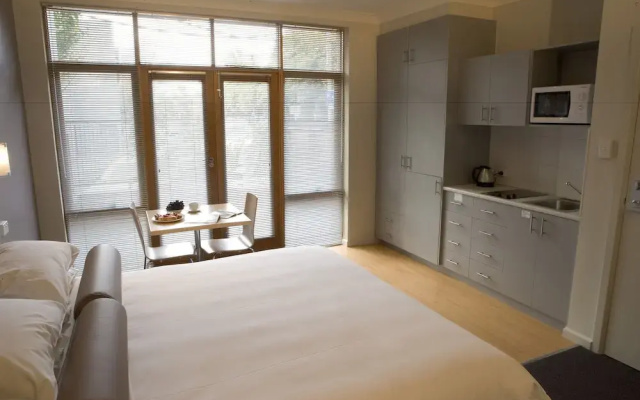 Easystay Studio Apartments