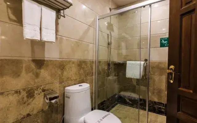 F Hotel(Beihai Avenue Store)