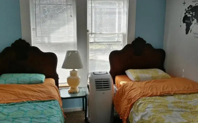 Yosemite International Hostel
