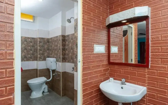 OYO 26735 Hotel Gnanam Residency