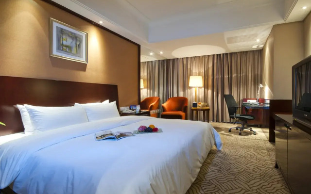 Paul Hotel