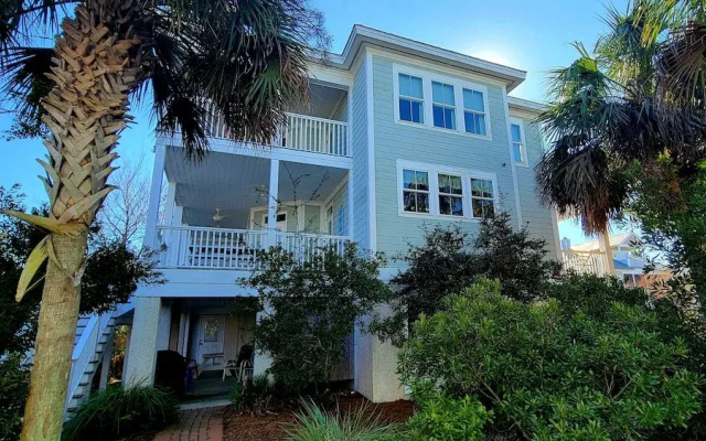 6 Waterside Walk by Tybee Vacation Rentals