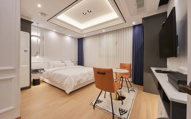 Hotel Hive Inn