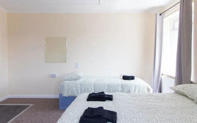 Brookvale Guest House Room 12