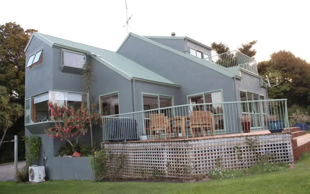 Tui Hideaway